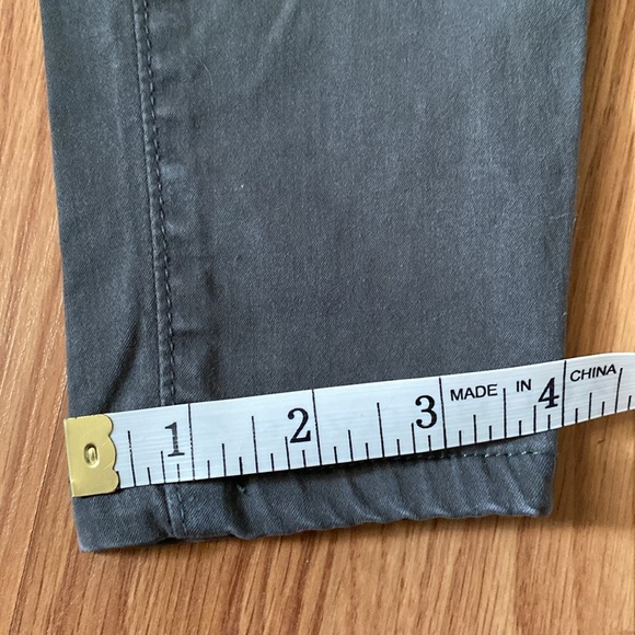 ❤️ J Brand Dark Grey Skinny Jeans Size 26 NWOT - Picture 12 of 12